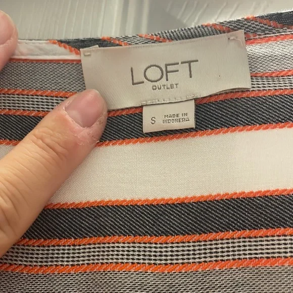 Loft size small tie blouse - Picture 3 of 4